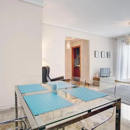 Luxury In Golf Hills, Estepona. * Estepona