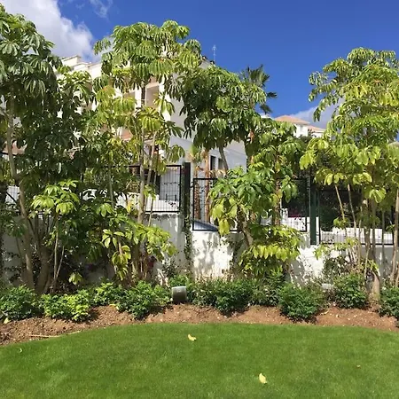 Luxury In Golf Hills, Estepona. *