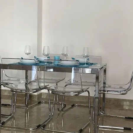 Luxury In Golf Hills, Estepona. Appartamento