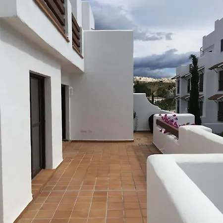 Διαμέρισμα Luxury In Golf Hills, Estepona. Εστεπόνα