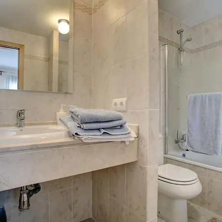 アパート Luxury In Golf Hills, Estepona. エステポナ