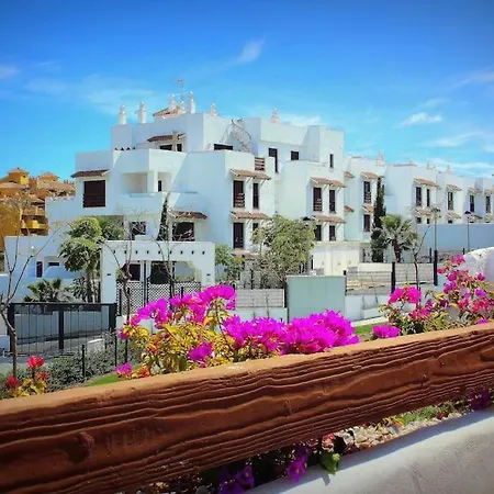 Luxury In Golf Hills, Estepona. Apartmán Estepona
