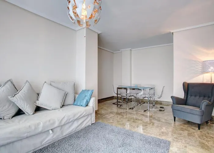 Luxury In Golf Hills, Estepona. 埃斯特波纳