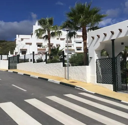 公寓 Luxury In Golf Hills, Estepona.