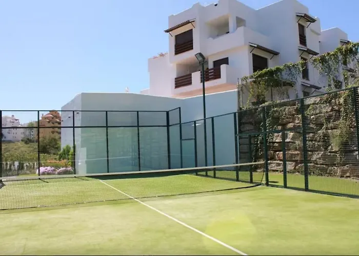 公寓 Luxury In Golf Hills, Estepona.